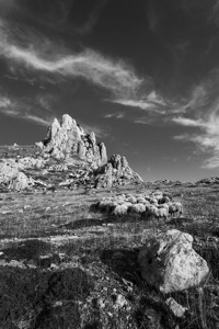 Was ist weiß in den Berg aus Stein? - &copy; Janko Belaj