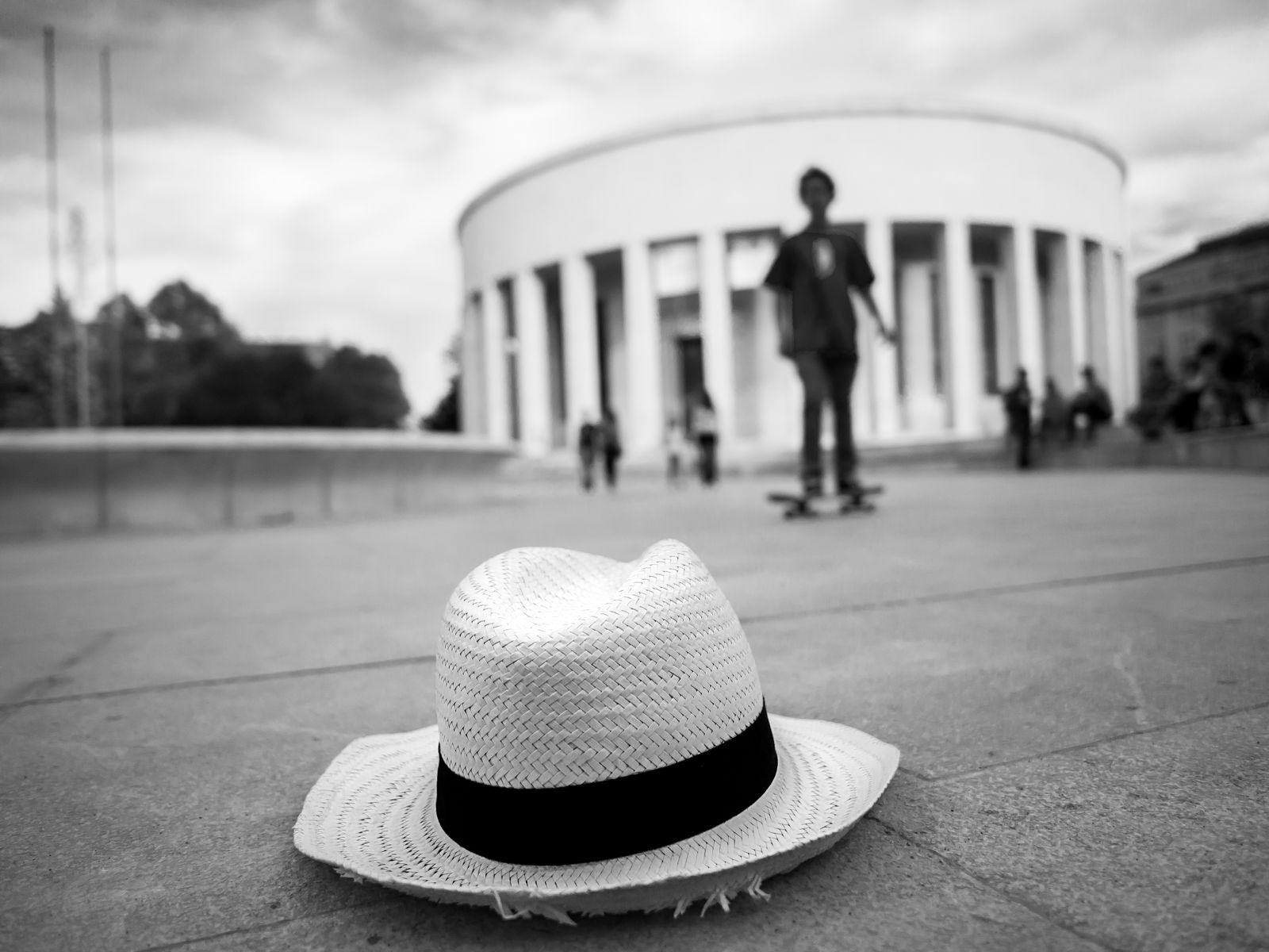 Vor dem Meštrović-Pavillon